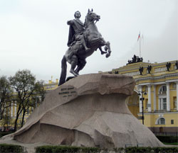Pietarin suuren patsas "Vasikki ratsastaja"