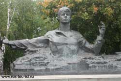 Sergej Esenin memorial in Ryzan.