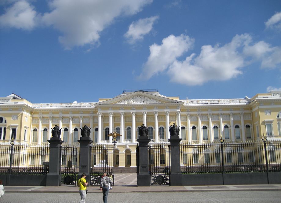Михайловский дворец в Петербурге