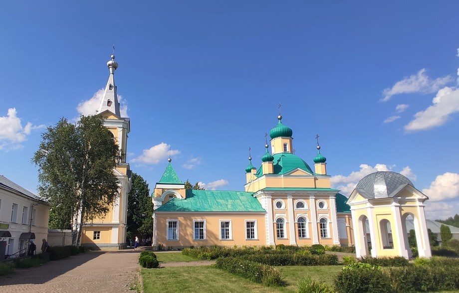 Введено-Оятский монастырь